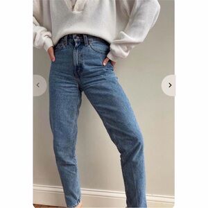 Y2K vintage Levi’s 550